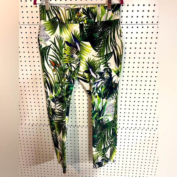 Stretch floral pants, Size Large. Soft Surroundings - Picture 1 of 3